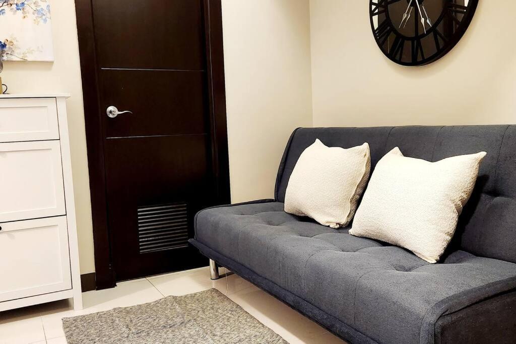 Casa Antonio At Uptown Parksuites Tower One Bgc Manilla Buitenkant foto