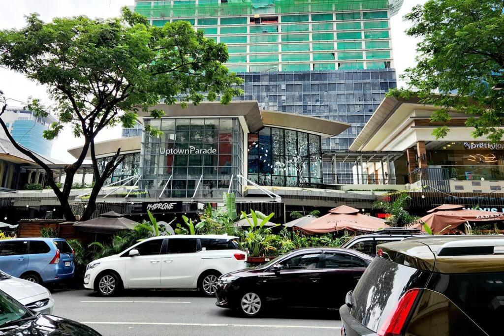 Casa Antonio At Uptown Parksuites Tower One Bgc Manilla Buitenkant foto