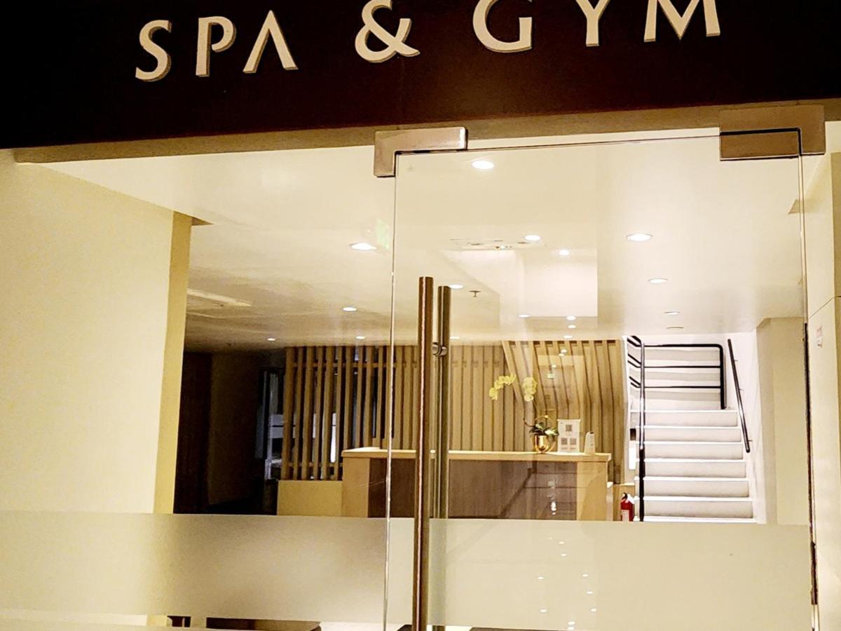 Casa Antonio At Uptown Parksuites Tower One Bgc Manilla Buitenkant foto